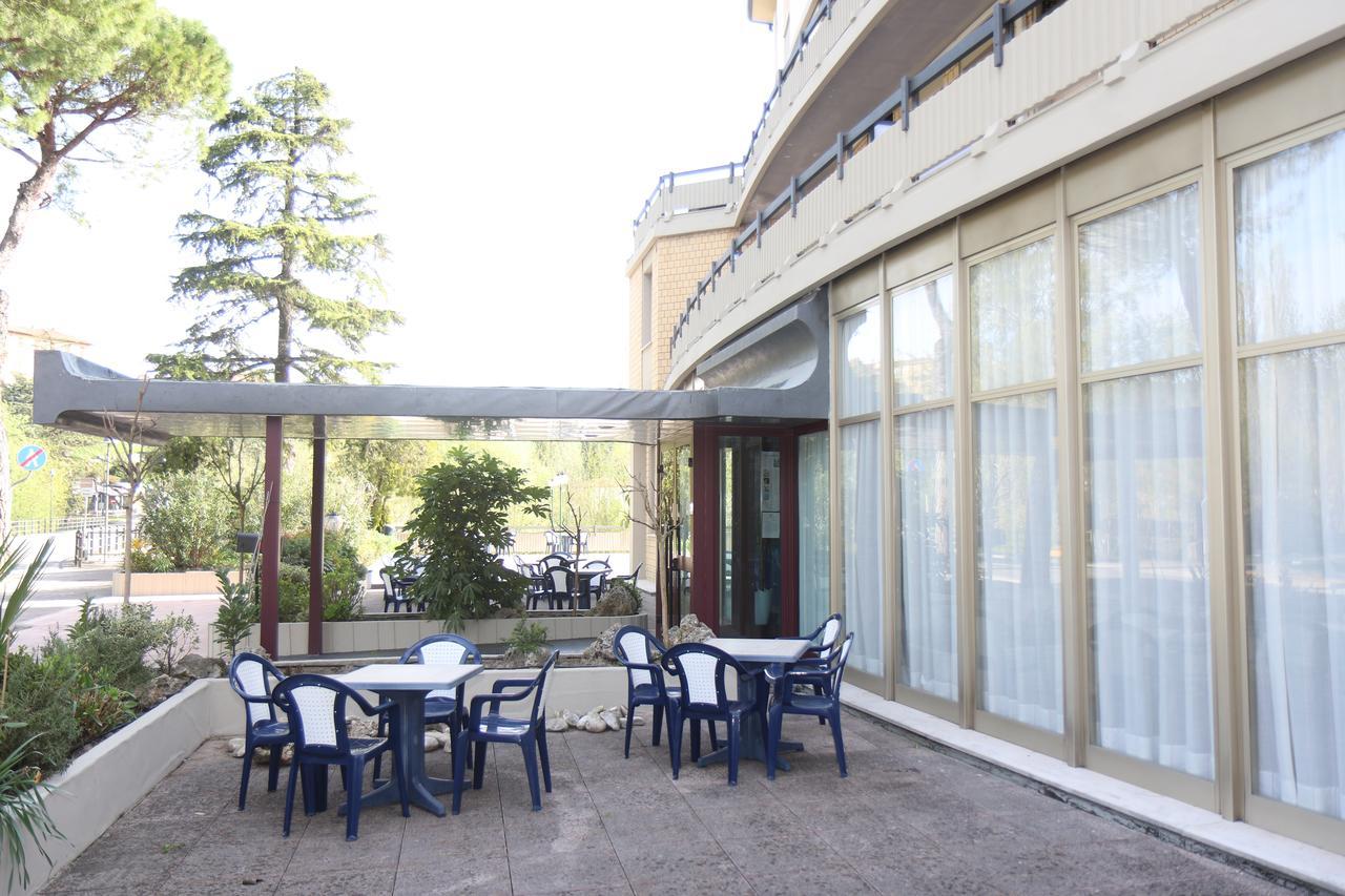 Hotel Cristallo Riolo Terme Bagian luar foto