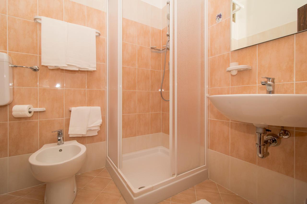 Hotel Cristallo Riolo Terme Bagian luar foto